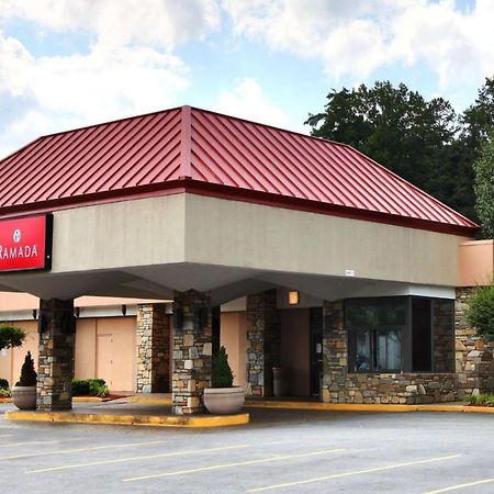 Ramada By Wyndham Asheville / Biltmore West Екстериор снимка