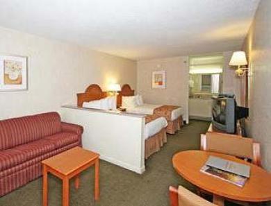 Ramada By Wyndham Asheville / Biltmore West Стая снимка